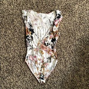 Floral deep V ruffled bodysuit